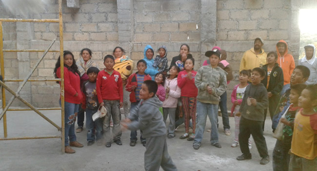 Delivery of toys in the town’s Garay, Temascalcingo State of Mexico