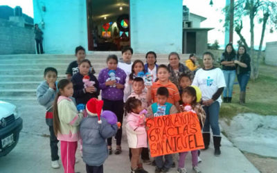 Delivery of toys in San Miguel Solis, Temascalcingo State of Mexico