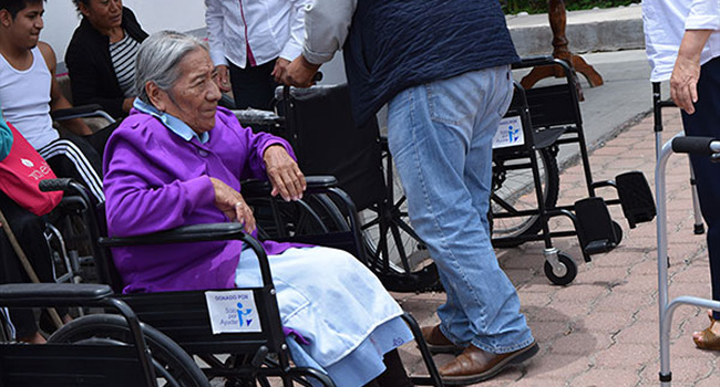 Gracias a sus donativos hicimos entrega de sillas de ruedas en Cadereyta, Querétaro.