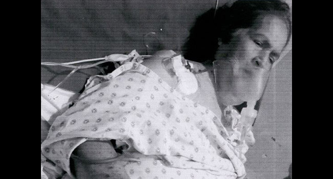 María apoyada con su marcapasos