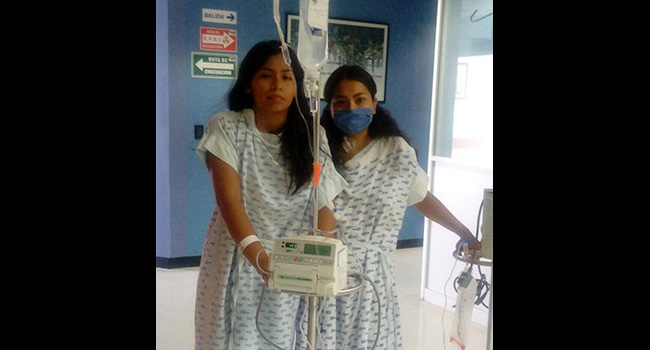 Marla Areli and her donor, recovering from the kidney transplant that took place last June 11